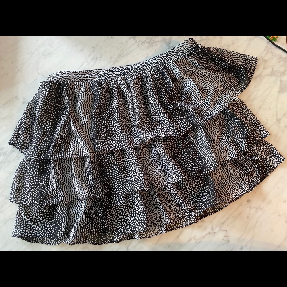 Frill skirt
